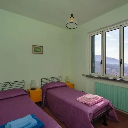 Zweifamilienvilla Mit Aufstellpool Und Meerblick *