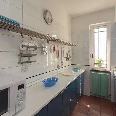 Zweifamilienvilla Mit Aufstellpool Und Meerblick *