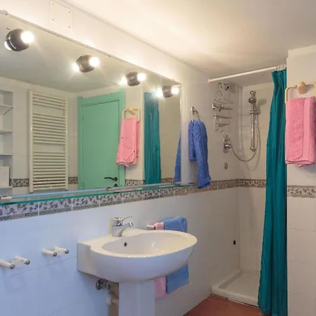 Zweifamilienvilla Mit Aufstellpool Und Meerblick 펜션 렉코